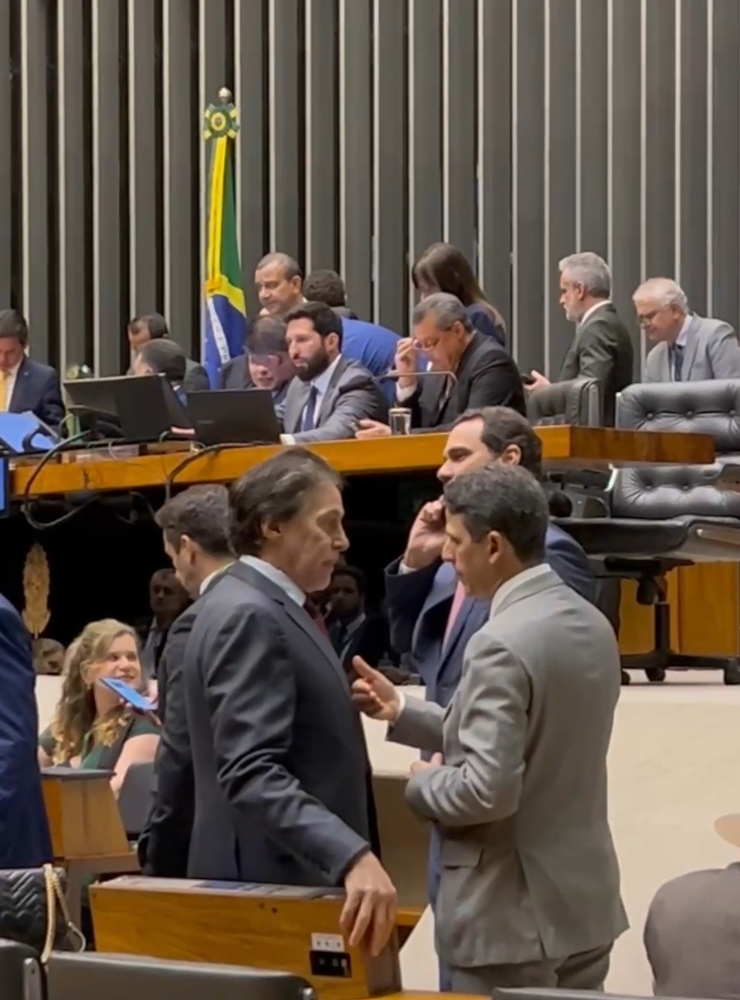 Possibilidade de fusão entre o MDB e o PSDB