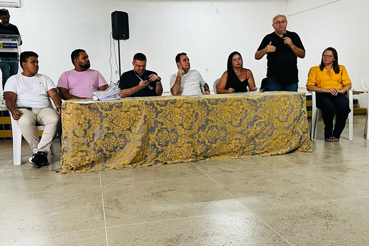 Prefeitura de Missão Velha assina contrato para construção de 42 casas do Programa Minha Casa, Minha Vida Rural