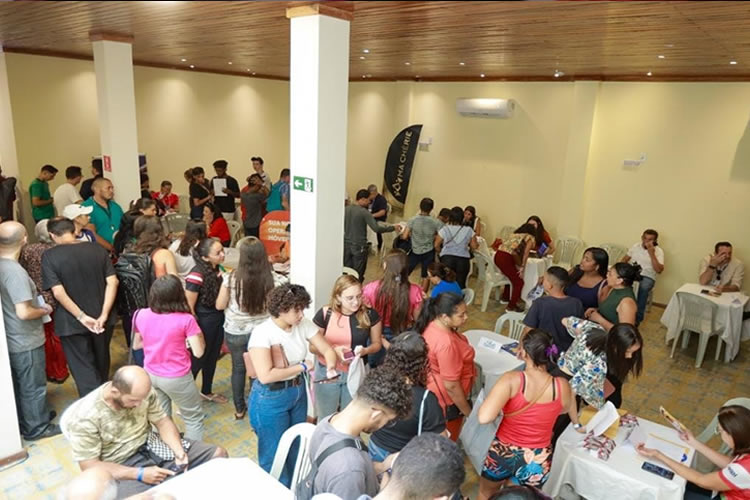 Juazeiro do Norte promove 2ª Feira da Empregabilidade com 310 vagas oferecidas por 31 empresas