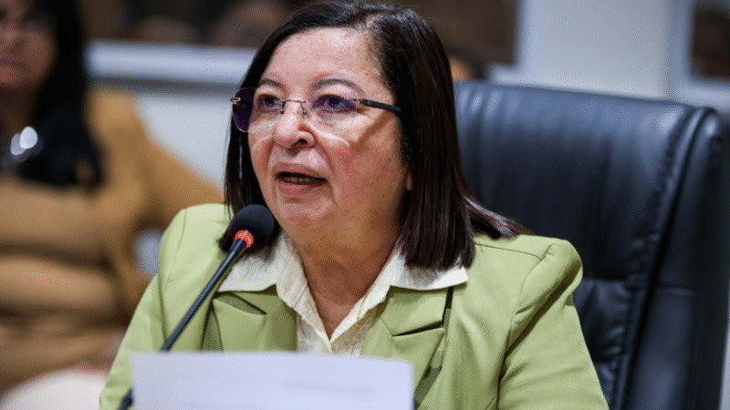 Auricélia Bezerra critica polarização política e pede foco nos problemas de Juazeiro do Norte