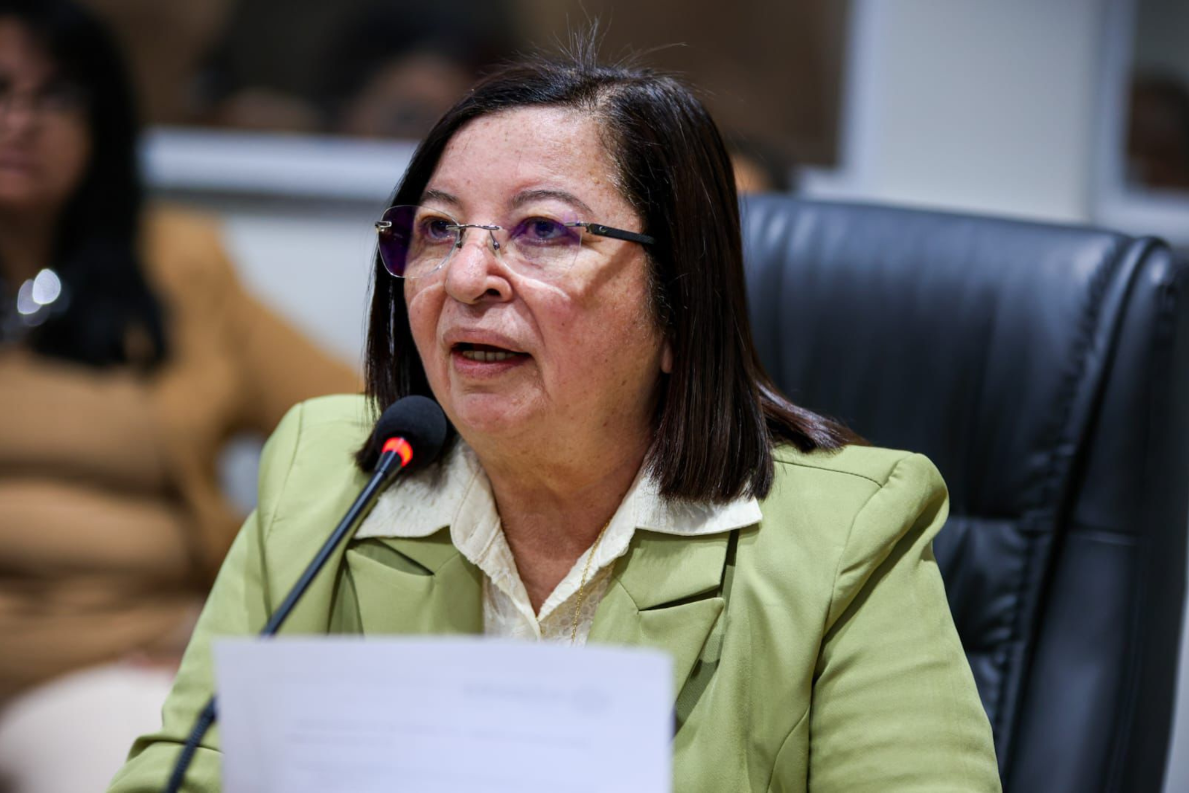 Auricélia Bezerra critica polarização política e pede foco nos problemas de Juazeiro do Norte