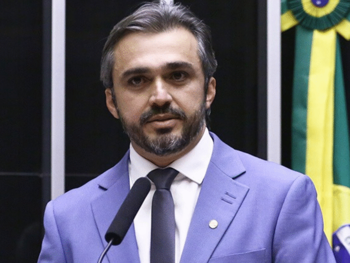 Deputado Nelinho destaca importância das autoescolas e da CNH Popular no Ceará