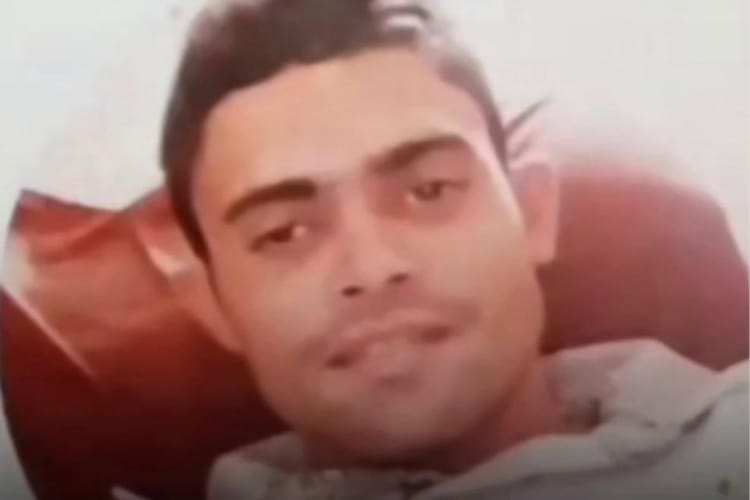 Homem é flagrado matando cachorro a paulada no interior do Ceará