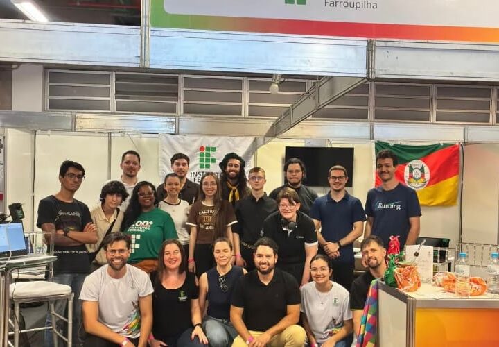 Alunos do IFCE desenvolvem museu em realidade virtual, larvicida natural e moldes 3D em projetos inovadores