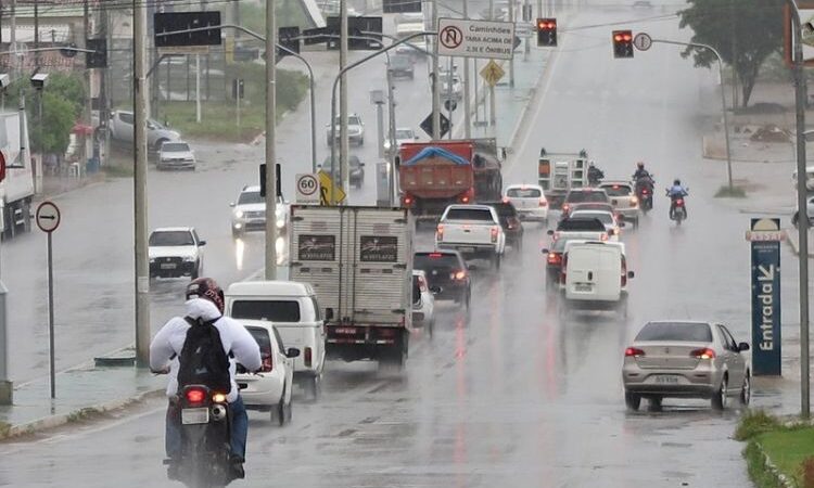 Potengi registrou a maior chuva do Ceará com 128mm e Juazeiro do Norte teve 24 milímetros