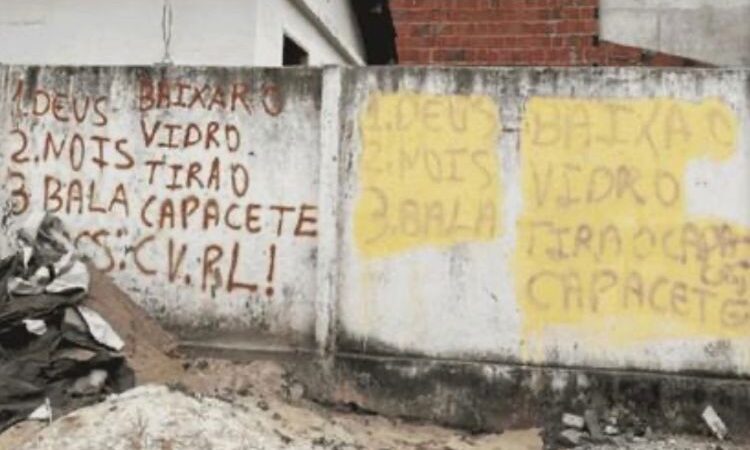 Polícia escolta famílias expulsas de casa por facção criminosa em Fortaleza