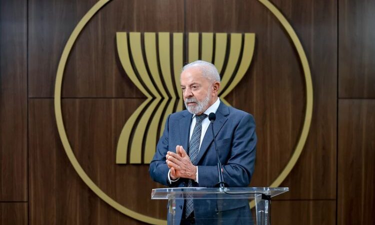 Durante fala sobre segurança, Lula critica Trump e afirma que traficantes são vítimas