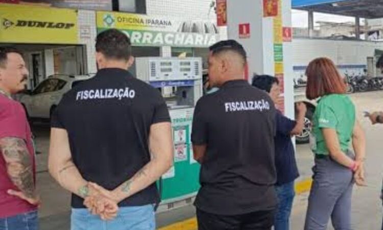 Fiscalização do Procon e ANP resulta em autuação de 12 postos no Crajubar