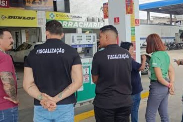 Fiscalização do Procon e ANP resulta em autuação de 12 postos no Crajubar