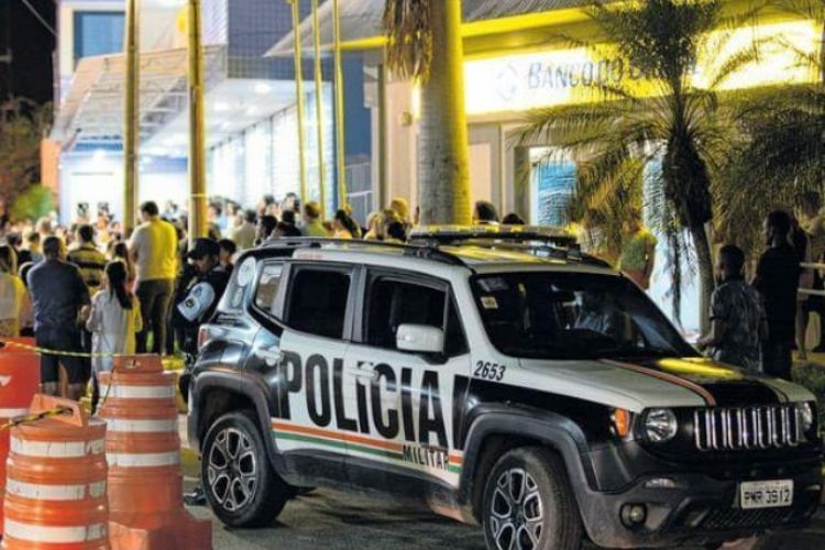 Aposentado de 81 anos morto com 3 facadas em Campos Sales