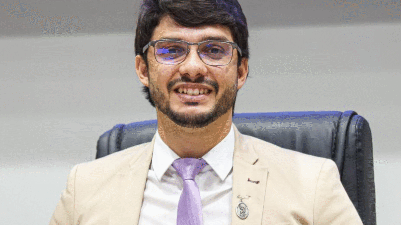 Vereador Vinícius Duarte solicita pavimentação em pedra tosca na Rua Maria dos Santos Rodrigues