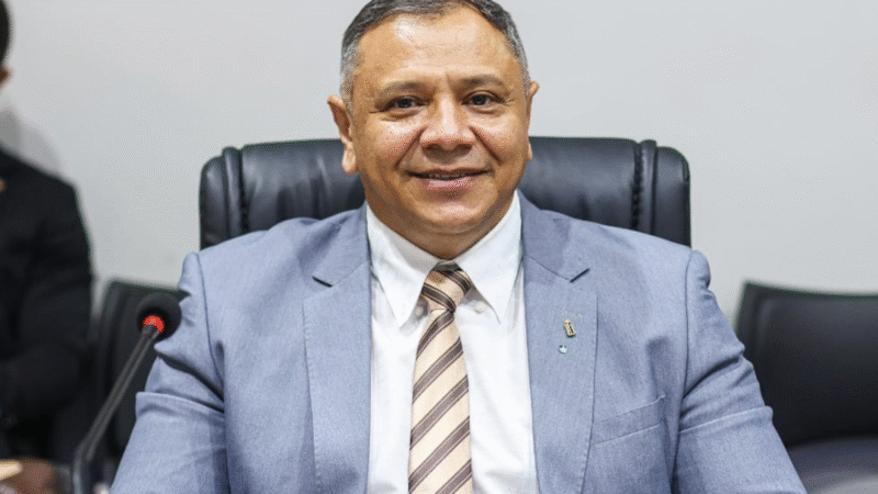 Vereador Cleilson Móveis apresenta projeto “Abordagem Segura” para capacitar agentes no atendimento a pessoas com autismo