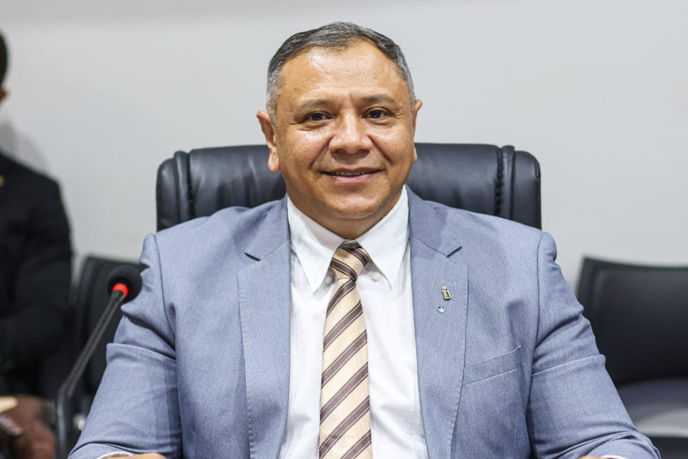 Vereador Cleilson Móveis apresenta projeto “Abordagem Segura” para capacitar agentes no atendimento a pessoas com autismo