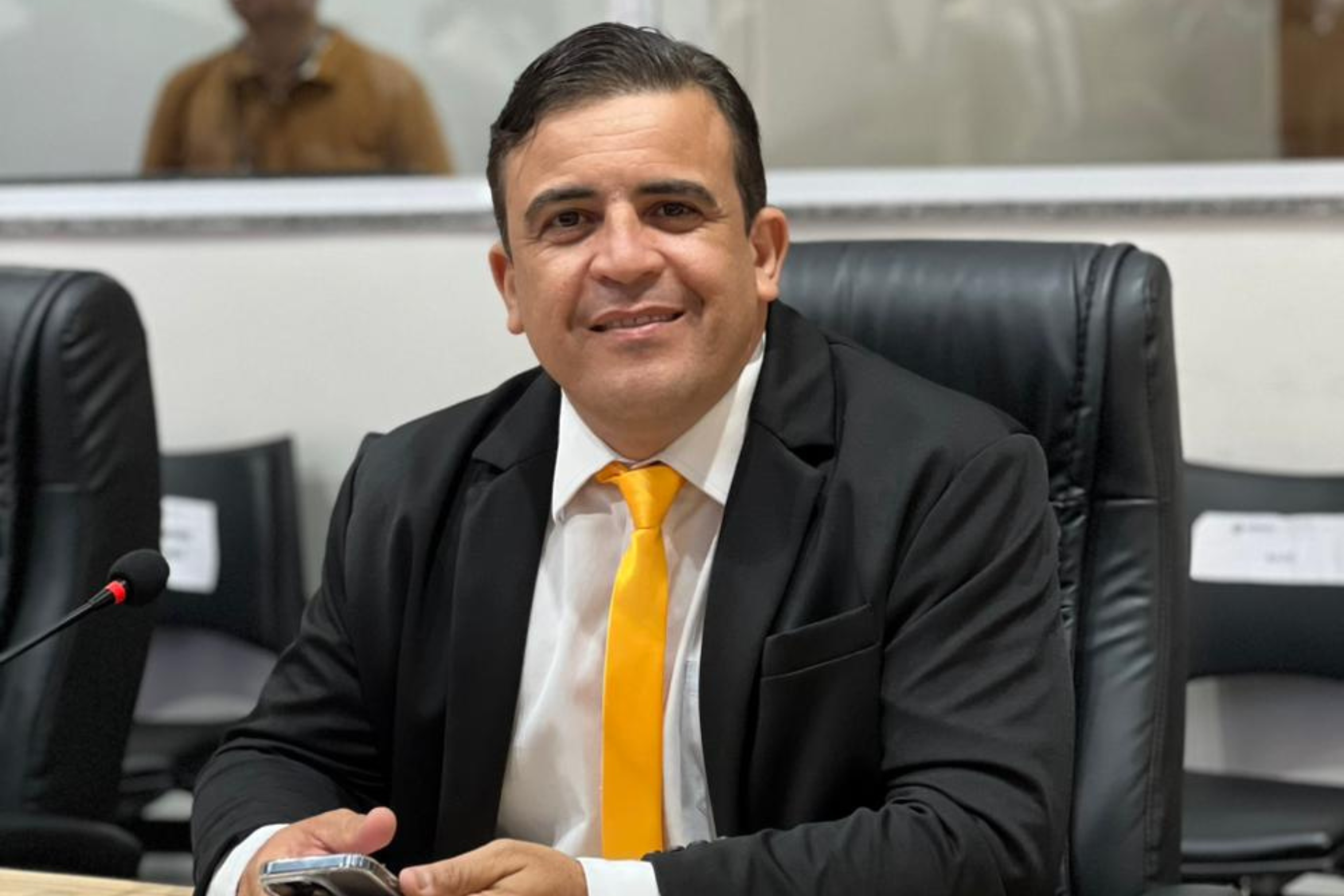 Vereador Alexandre Sobreira solicita inclusão de ruas do Pio XII e Vila Fátima no cronograma de recapeamento