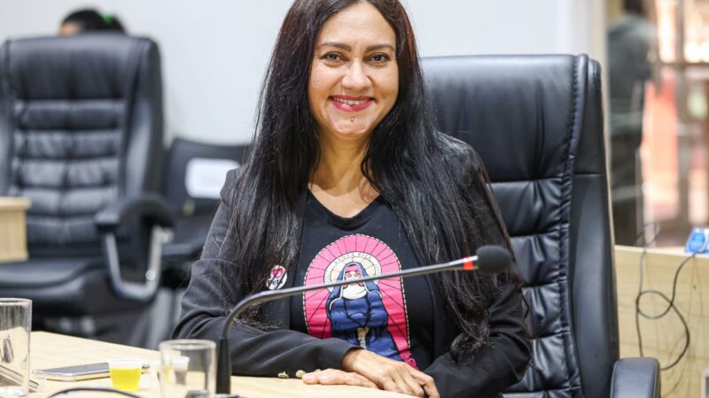 Vereadora Jacqueline Gouveia apresenta projetos para denominação de novos logradouros públicos em Juazeiro do Norte