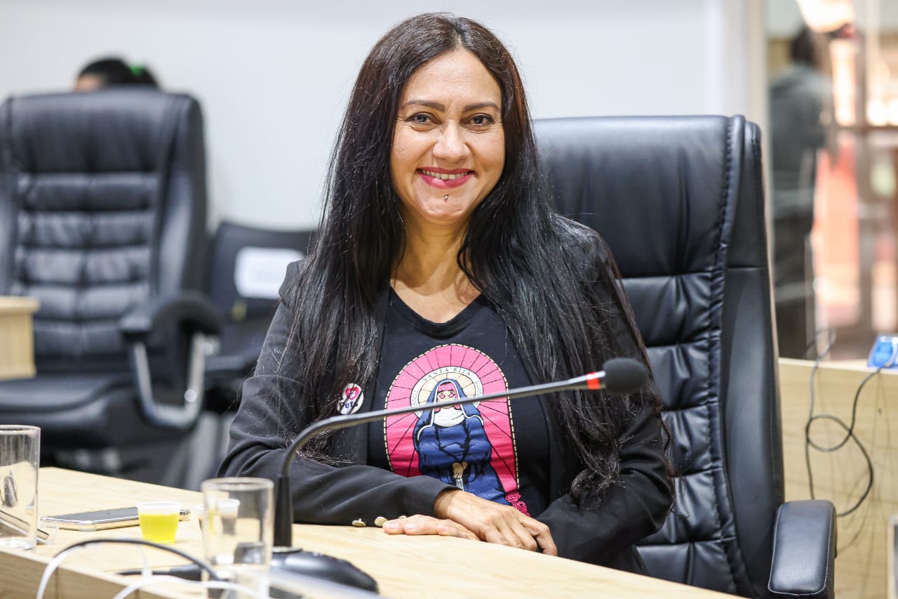Vereadora Jacqueline Gouveia apresenta projetos para denominação de novos logradouros públicos em Juazeiro do Norte