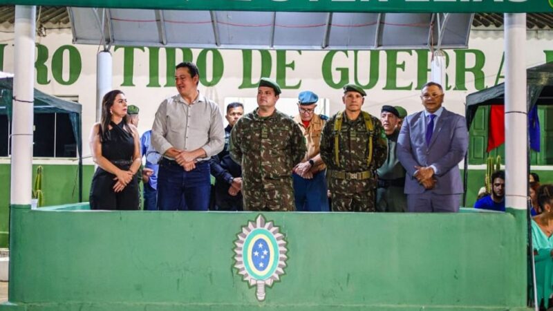 Vereador Cleilson Móveis participa do encerramento da Turma 2025 do TG 10-005 ao lado do prefeito Glêdson Bezerra