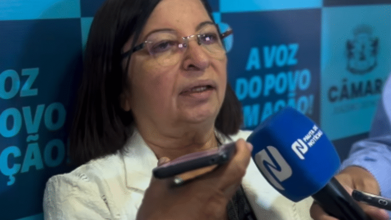 Vereadora Auricélia Bezerra apresenta Projeto de Lei que altera prazos de atendimento na rede pública de saúde e reforça fiscalização