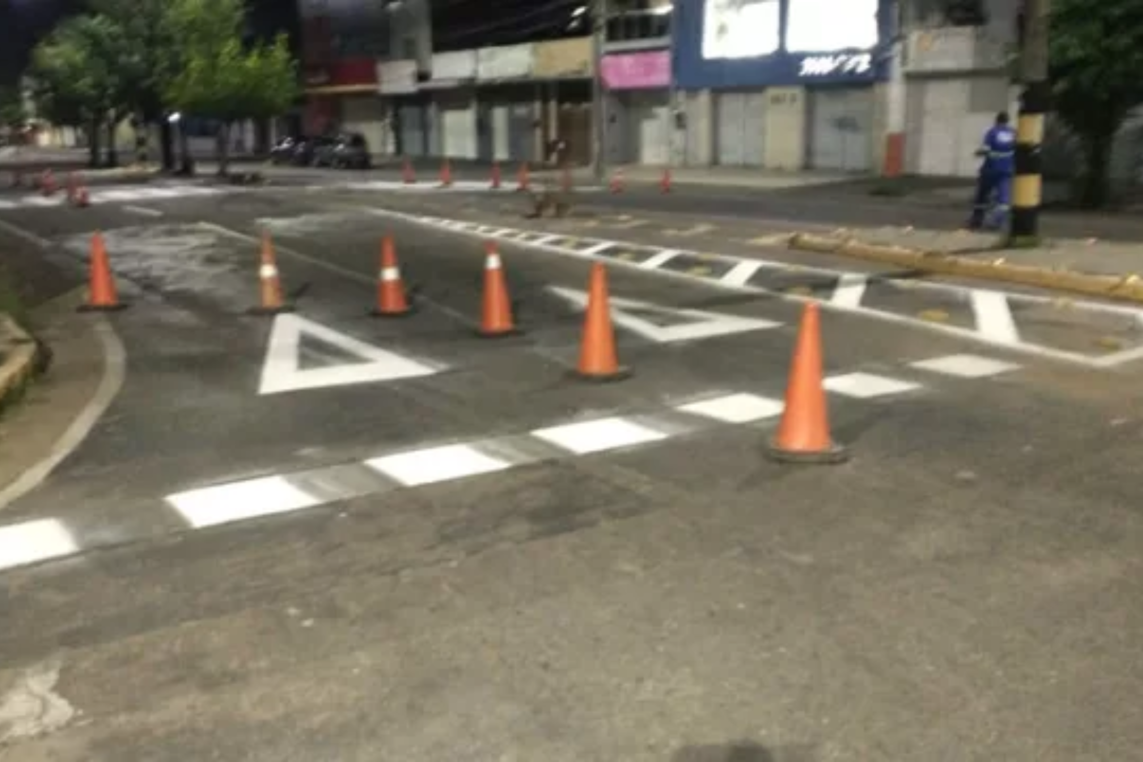 Vereadora Jacqueline Gouveia solicita implantação de sinalização viária em cruzamento com alto risco de acidentes