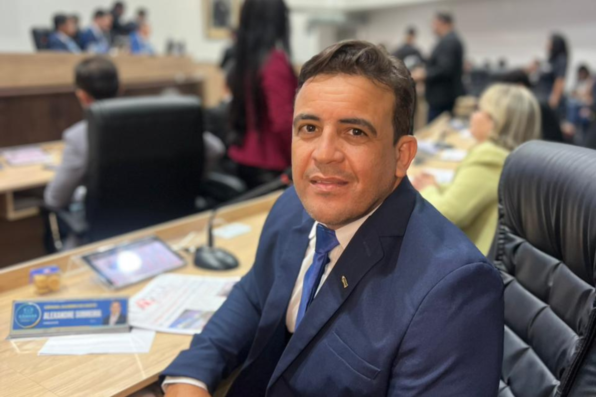 Vereador Alexandre Sobreira solicita implantação de iluminação pública no bairro Frei Damião