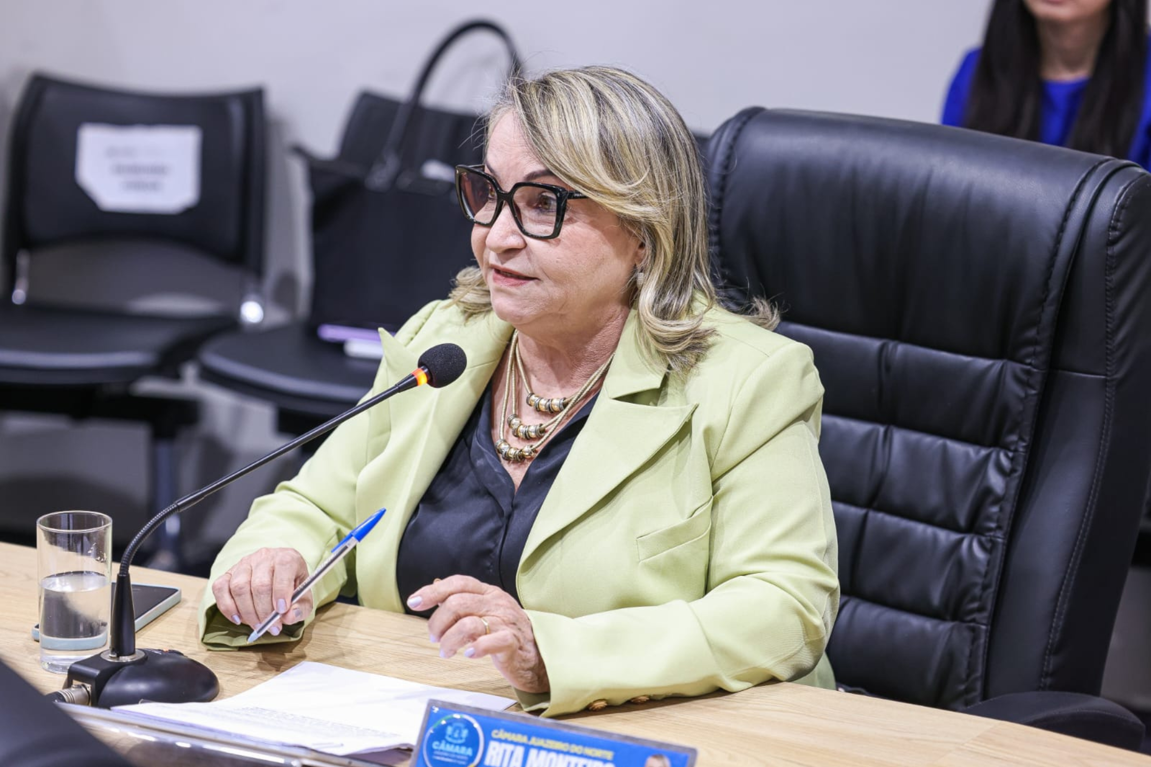 Vereadora Rita Monteiro solicita melhorias estruturais e ambientais nos bairros João Cabral e Tiradentes