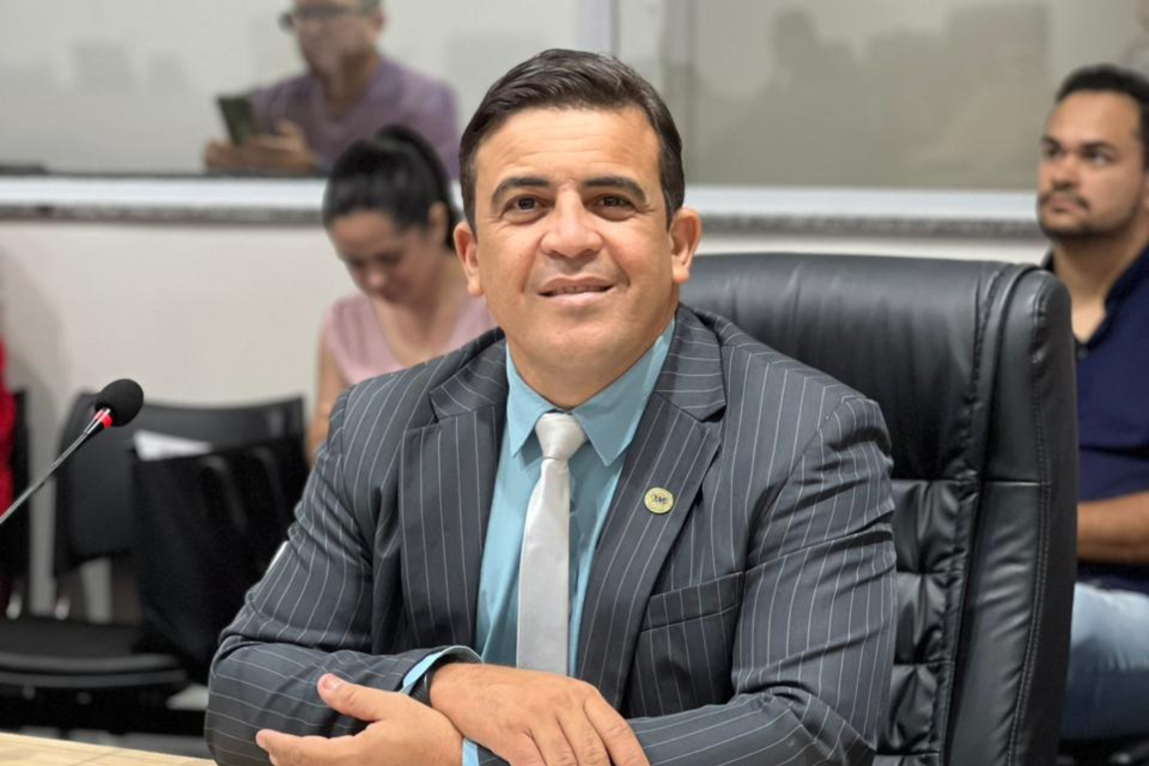 Vereador Alexandre Sobreira cobra conclusão de obra da Cagece em Juazeiro do Norte