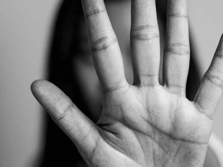 Projeto de indicação da vereadora Ivanisa sobre prevenção à violência contra a mulher é aprovado e segue para sanção