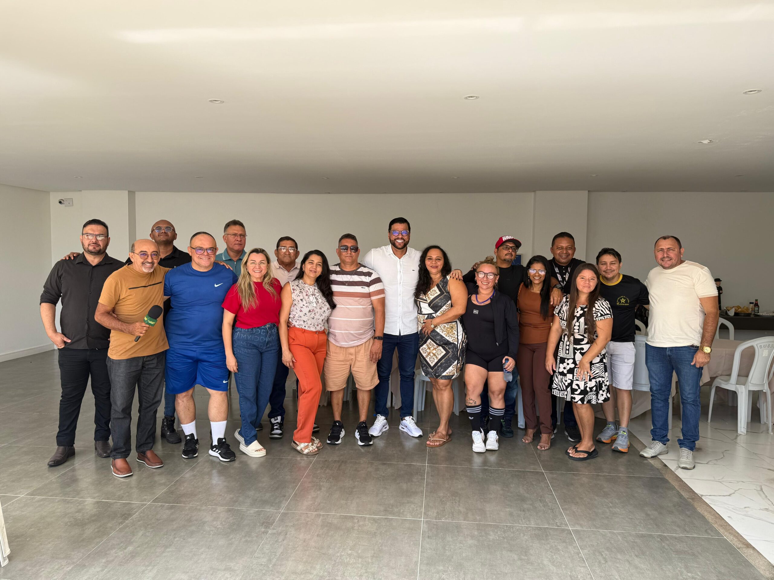 Vereador Márcio Joias se reúne com lideranças políticas em Juazeiro do Norte