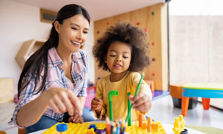 Vereadora Jacqueline Gouveia propõe reconhecimento do psicopedagogo na Rede Pública de Ensino de Juazeiro do Norte