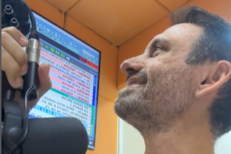 Boaz do Bolsonaro destaca balanço do mandato de 2025 em entrevista a rádio de Juazeiro do Norte