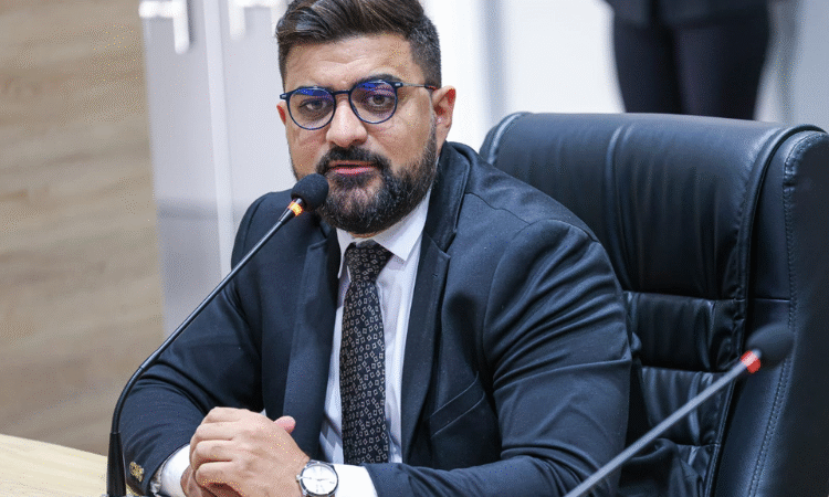 Vereador Lukão solicita lombada no Jardim Gonzaga e vistoria técnica em cruzamento da Lagoa Seca