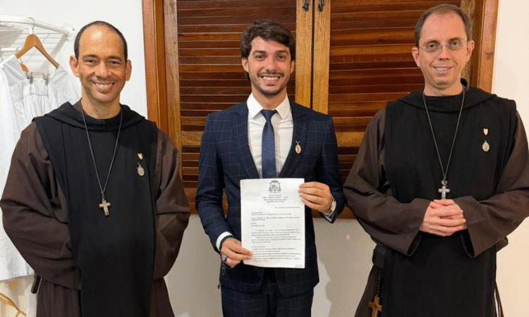 Vereador Vinícius Duarte garante vinda da imagem peregrina de São Miguel Arcanjo para a Diocese do Crato em 2026