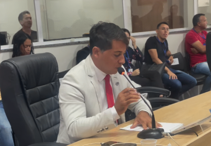 Vereador Rafael Cearense solicita melhorias em infraestrutura e limpeza urbana em Juazeiro do Norte