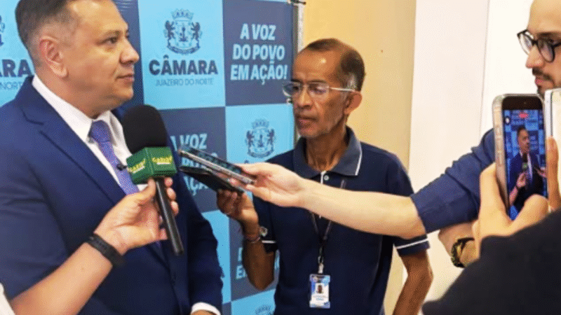 Vereador Cleilson Móveis cobra requalificação asfáltica e melhorias no saneamento durante sessão em Juazeiro