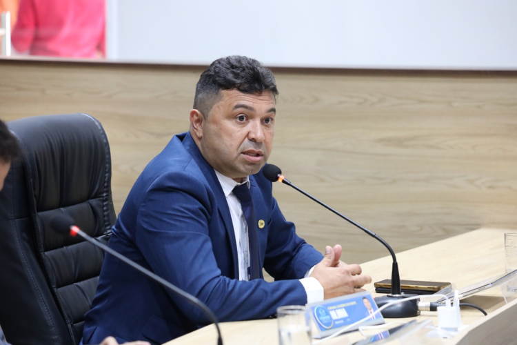 Vereador Bilinha cobra recuperação urgente de ruas no bairro São José, em Juazeiro do Norte