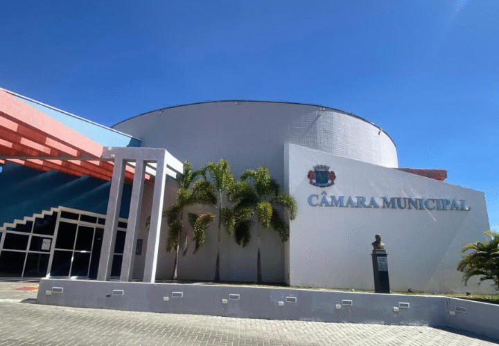 Câmara de Juazeiro do Norte aprova reajuste de 5,4% para o magistério; Chagas Moura destaca valorização dos educadores