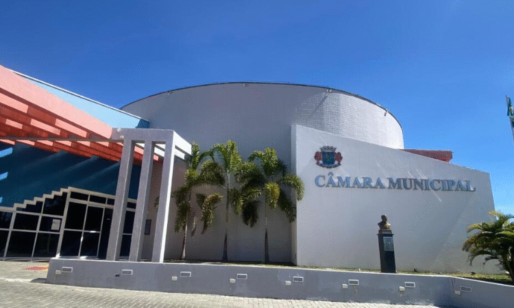 Câmara de Juazeiro do Norte aprova reajuste de 5,4% para o magistério; Chagas Moura destaca valorização dos educadores