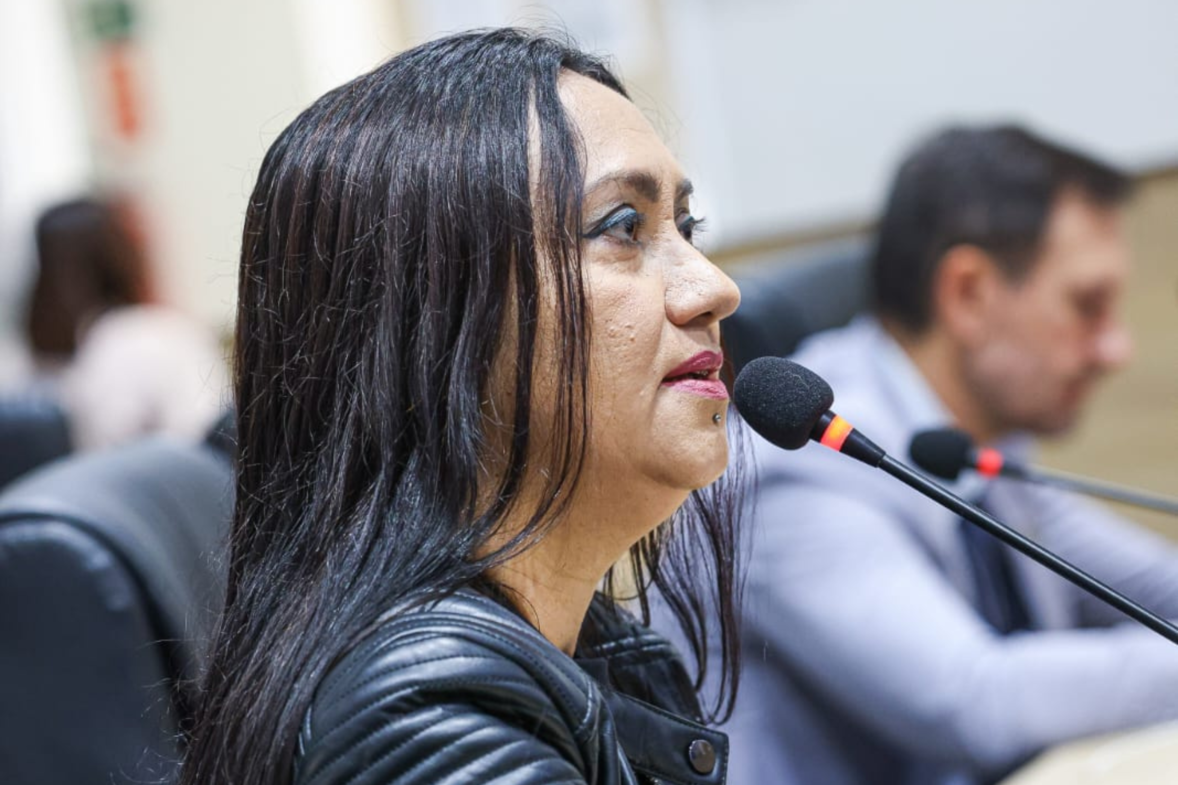 Vereadora Jacqueline Gouveia solicita melhorias urbanas em bairros de Juazeiro do Norte