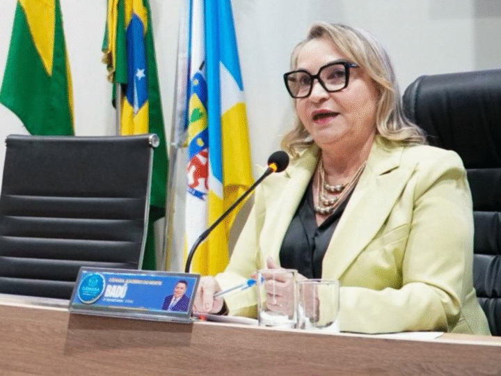 Vereadora Rita Monteiro solicita medidas para reforçar segurança no trânsito e iluminação pública em Juazeiro do Norte