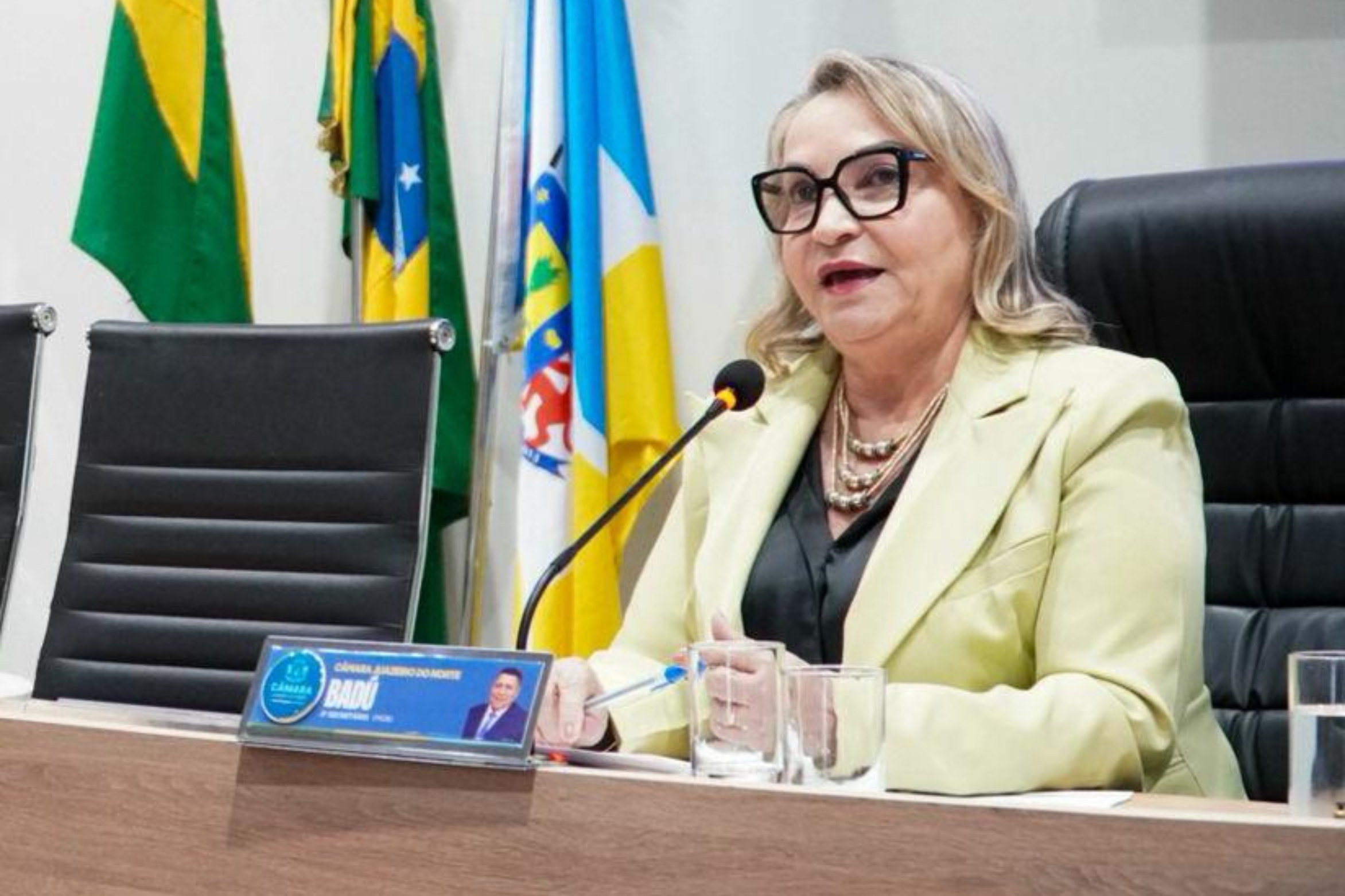 Vereadora Rita Monteiro solicita medidas para reforçar segurança no trânsito e iluminação pública em Juazeiro do Norte