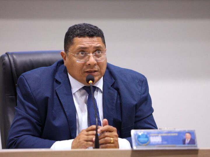 Vereador Badú solicita asfaltamento e serviços de limpeza em vias de Juazeiro do Norte