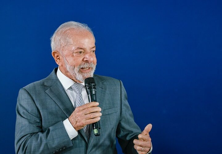Lula antecipa pagamento do 13º do INSS para abril e maio e beneficia milhões de segurados