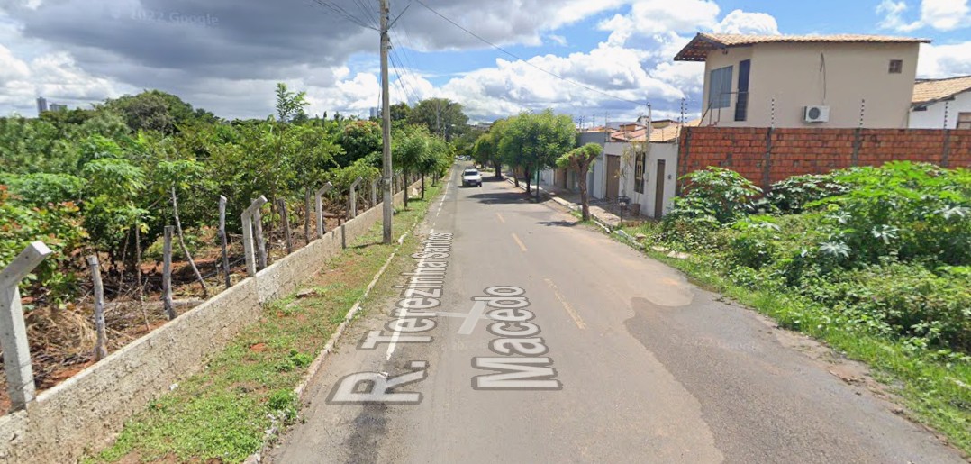 Vereador Vandinho Pereira solicita recuperação de via no bairro José Geraldo da Cruz