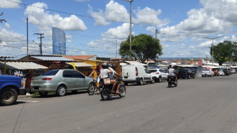 Vereador Rafael Cearense solicita operação tapa-buracos no bairro Pirajá, em Juazeiro do Norte