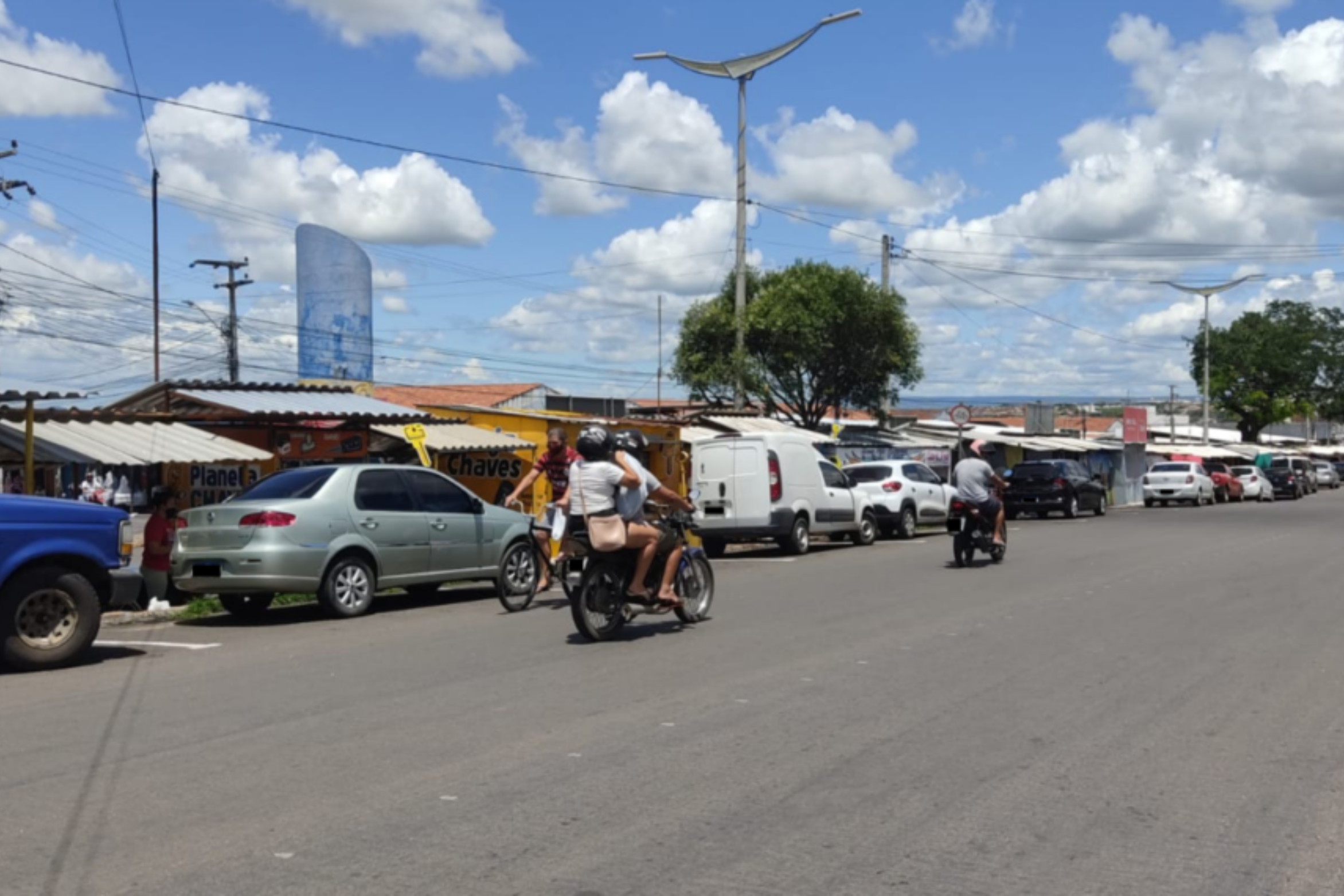 Vereador Rafael Cearense solicita operação tapa-buracos no bairro Pirajá, em Juazeiro do Norte
