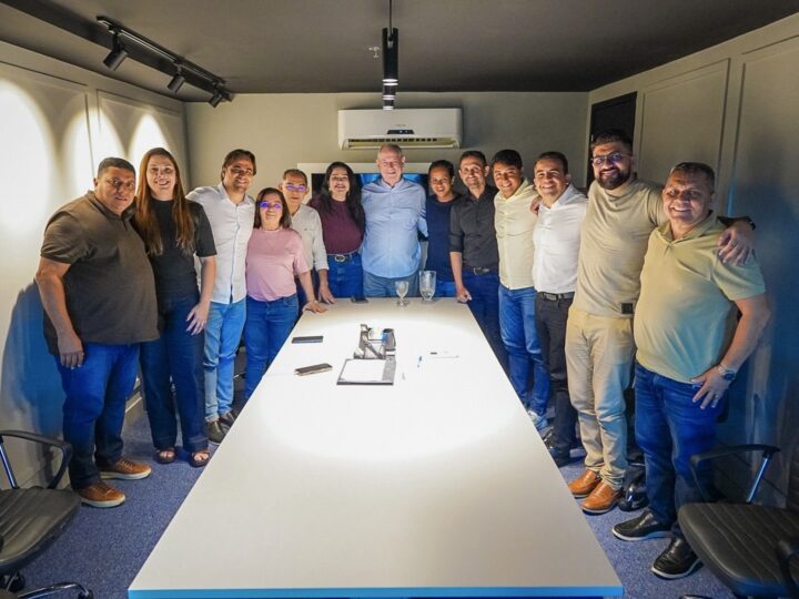 Vandinho Pereira debate saúde e cultura para o Cariri em Fortaleza