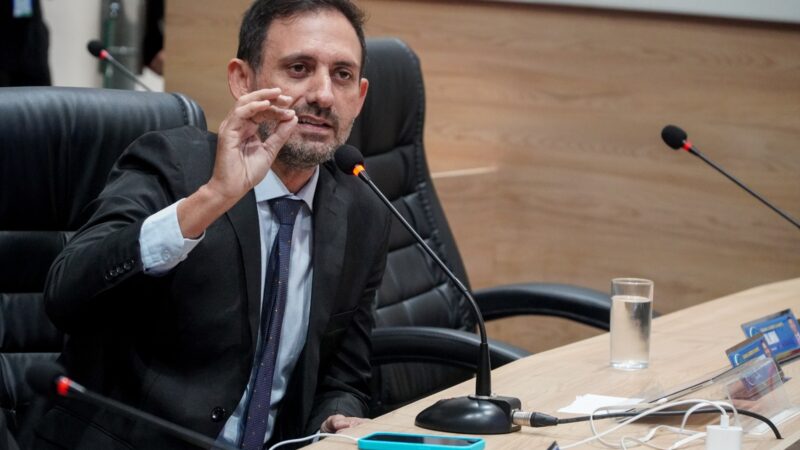 Vereador Boaz do Bolsonaro denuncia falta de estrutura na Faculdade de Medicina do Crato durante sessão ordinária