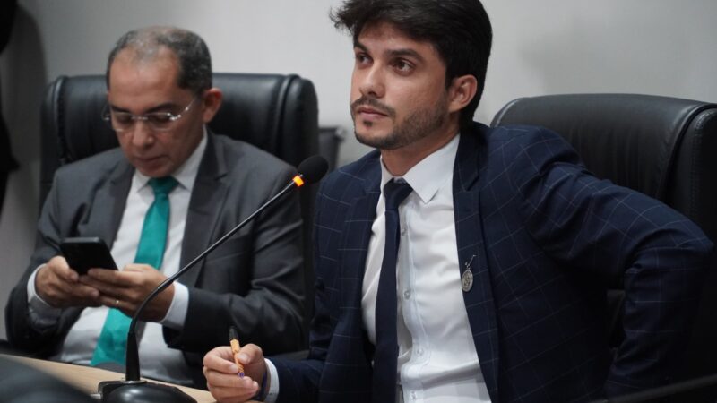 Vereador Vinicius Duarte apresenta demandas por limpeza urbana e requalificação de vias em Juazeiro do Norte