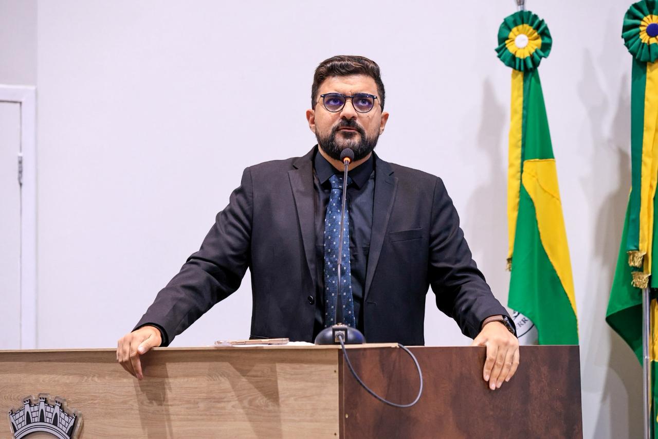 Vereador Lukão cobra melhorias em infraestrutura e limpeza urbana em Juazeiro do Norte