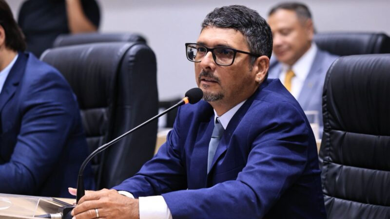 Vereador Damião Teles solicita instalação de redutor de velocidade no bairro São José